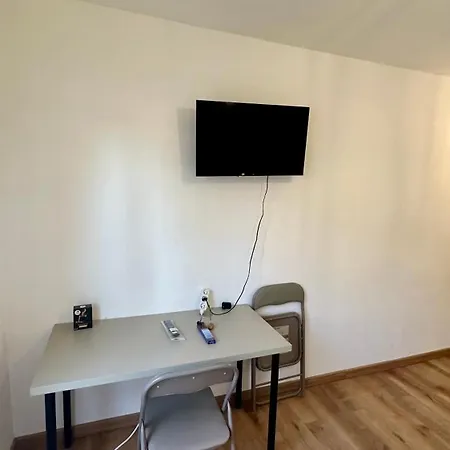Apartment Equipe Avec Parking Numero 8 *